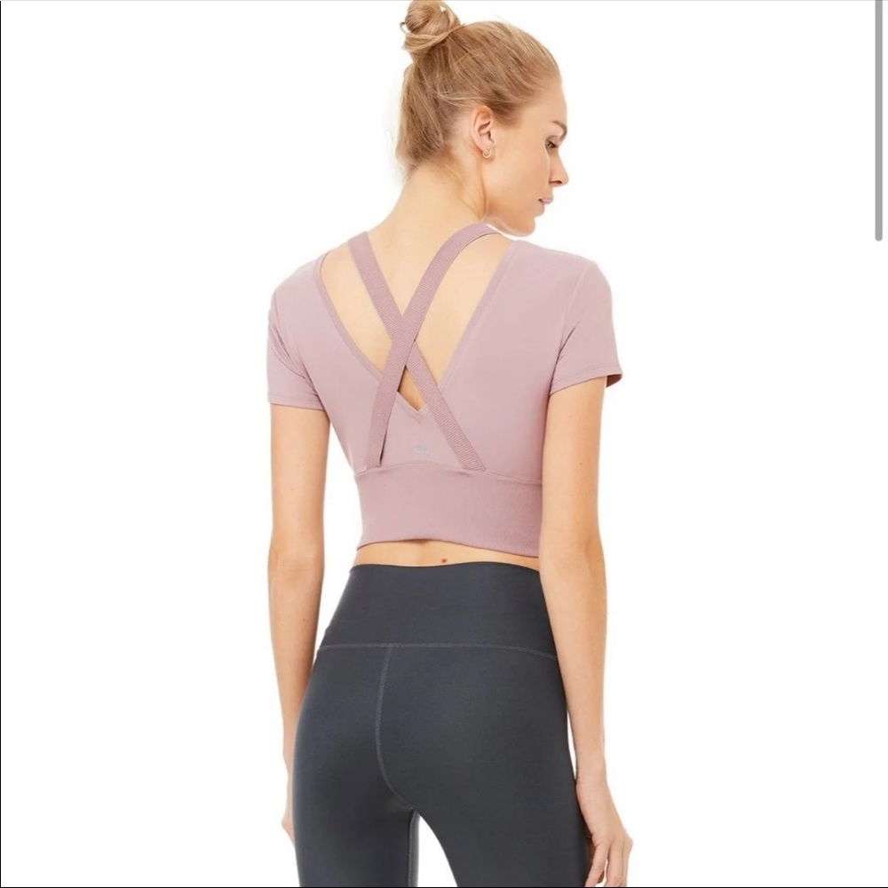 NWT Alo Revolve Crop Tee - Picture 3 of 6